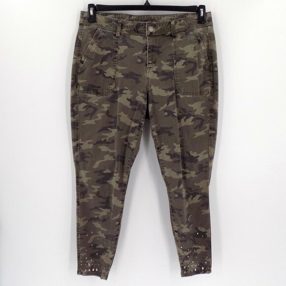 Lane Bryant Pants - Lane Bryant Skinny Ankle Camo Pants Size 16 Studded Ankle Green Camo